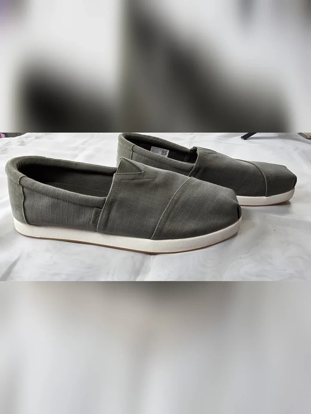 Toms Casual Slip-On Men's Shoe in Olive Green